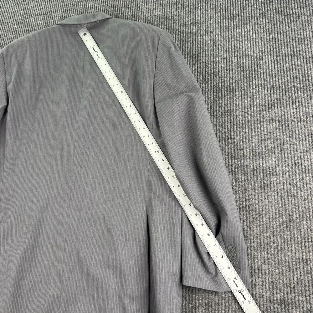 Alfani Suit 42R Gray Stripe Wool Italy Macy's Business Classic 34x30 Formal